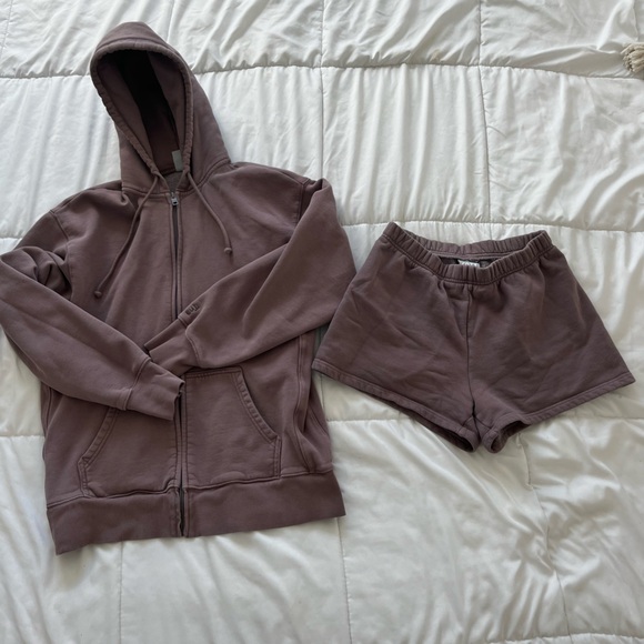 Aritzia Sweaters - Aritzia TNA Cozy Fleece Boyfriend Hoodie & Shorts Swear Set, in Purple/Mauve